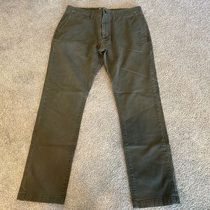 Men’s chino pants